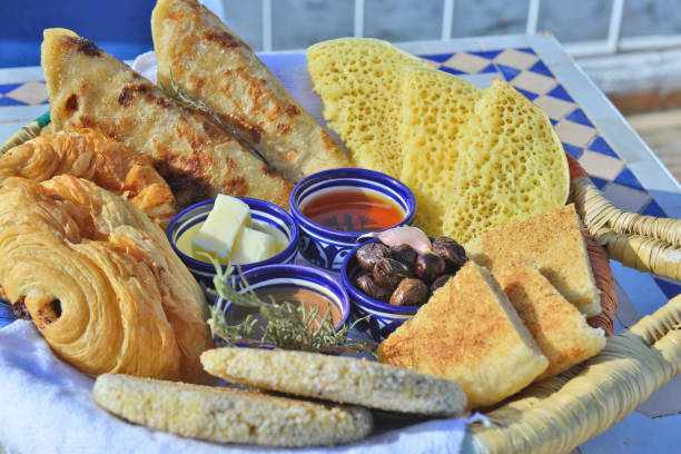 What are some Moroccan breakfast dishes